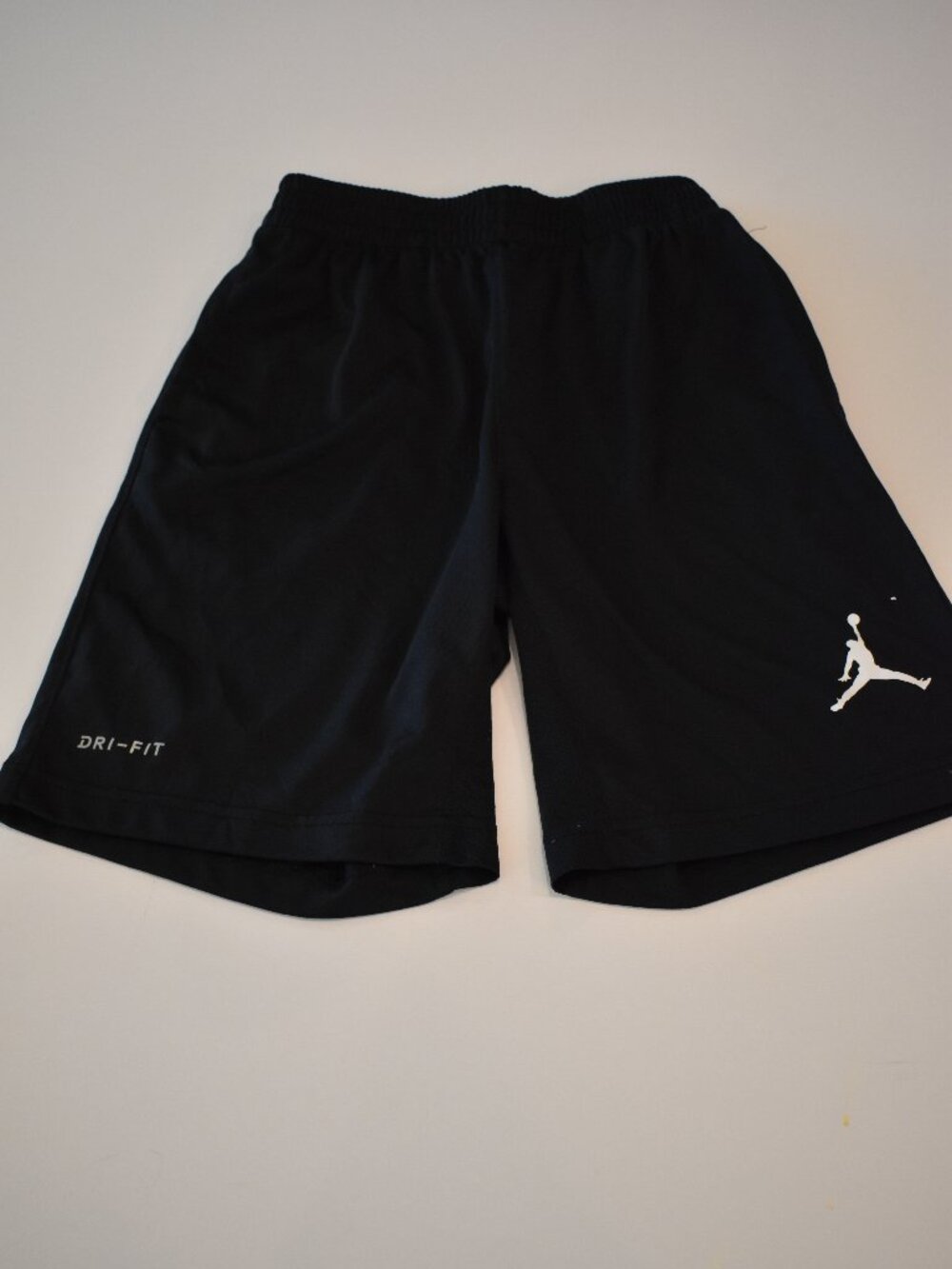 Nike Air Jordan Dri-FIT Boys Black Athletic Shorts Size Medium (10-12) Gym